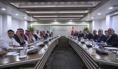 Türkiye ve Suudi Arabistan, İşbirliğini Güçlendirmek İçin Görüştü