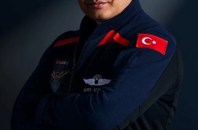 Uluslararası Uzay İstasyonu’na gidecek Ax-3 uzay yolcuları ilk basın toplantısını gerçekleştirdi