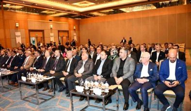 "Türkiye Yüzyılı'nda Tekstilin Geleceği" konuşuldu