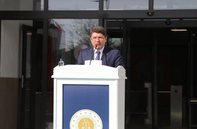 Adalet Bakanı Tunç, Konya'da Cihanbeyli Adalet Sarayı'nın açılışında konuştu Açıklaması 1 Adalet Bakanı Tunç, Konya’da Cihanbeyli Adalet Sarayı’nın açılışında konuştu Açıklaması
