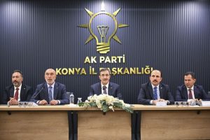 Cumhurbaskani-Yardimcisi-Yilmaz-Konyada-AK-Partililerle-bulustu-Aciklamasi.jpg