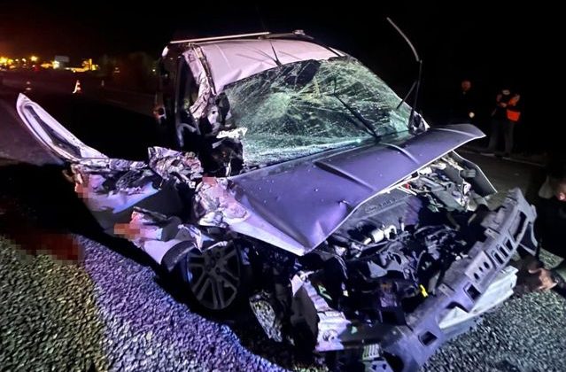 Konya Beyşehir'de Hafif Ticari Araç Traktörün Römorkuna Çarptı: 2 Yaralı 1 Konya Beyşehir’de Hafif Ticari Araç Traktörün Römorkuna Çarptı: 2 Yaralı