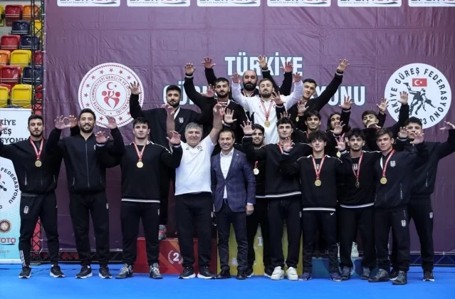 Konya’da düzenlenen Grekoromen Güreş 1. Lig müsabakaları tamamlandı