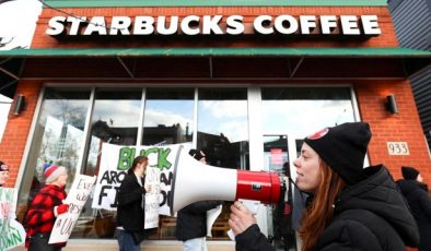 Starbucks Çalışanları Grev Kararı Aldı