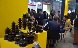 Tahran’da düzenlenen Uluslararası İran Elektrik Endüstrisi Fuarı devam ediyor