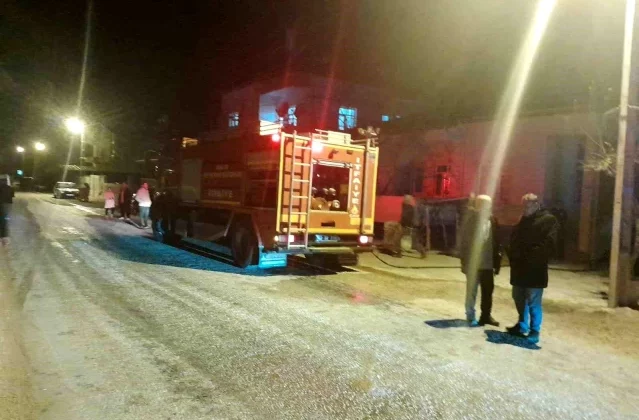 Konya’da çıkan yangında bir kişi dumandan etkilendi