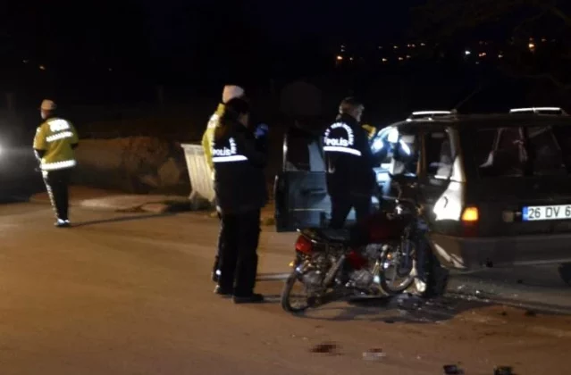 Konya’da otomobil ile motosiklet çarpıştı, motosiklet sürücüsü yaralandı