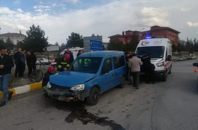 Konya’da trafik kazası: 3 kişi yaralandı