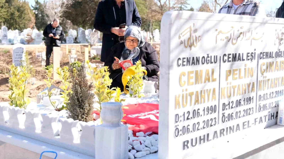 Depremde hayatını kaybeden milli hentbol kaptanı ve ailesi anıldı