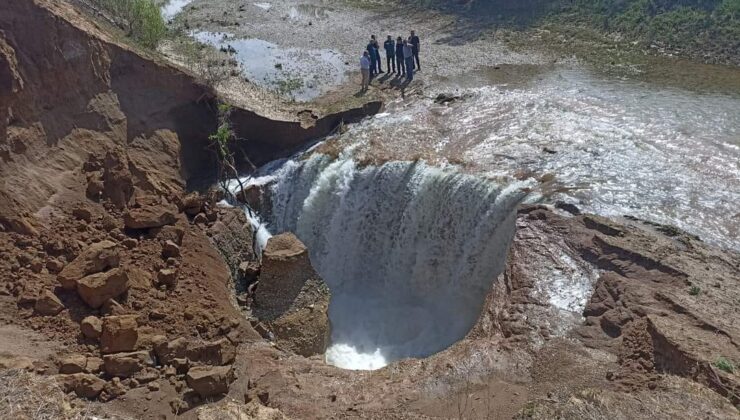 OBRUK OLUŞTU ÇARŞAMBA ÇAYINDAKİ SULAR KESİLDİ