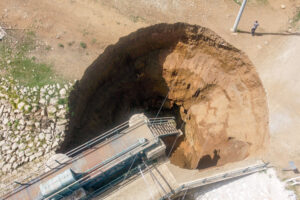 OBRUK OLUŞUMUNU GÖRÜNTÜLERKEN YAŞADIĞI KORKU DOLU ANLARI ANLATTI