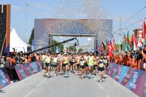 3. ULUSLARARASI KONYA YARI MARATONU BÜYÜK BİR COŞKUYLA KOŞULDU