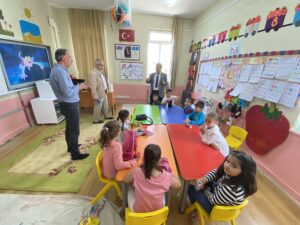 ÇUMRA İLÇE MİLLİ EĞİTİM MÜDÜRÜ ALTUNYALDIZ OKULLARI ZİYARET ETTİ