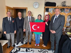 ŞEHİT ÖĞRETMENLERİN AİLELERİ UNUTULMADI