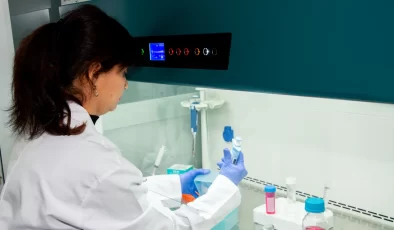 Antibiyotik Direnci ve Tavuk Vebasına Karşı İki Önemli Aşı Projesi Sürüyor