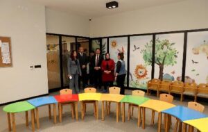 KONYA VALİSİ AKIN’IN EŞİ SALİHA AKIN, HOŞKUBBE MİLLET KÜTÜPHANESİ’Nİ ZİYARET ETTİ