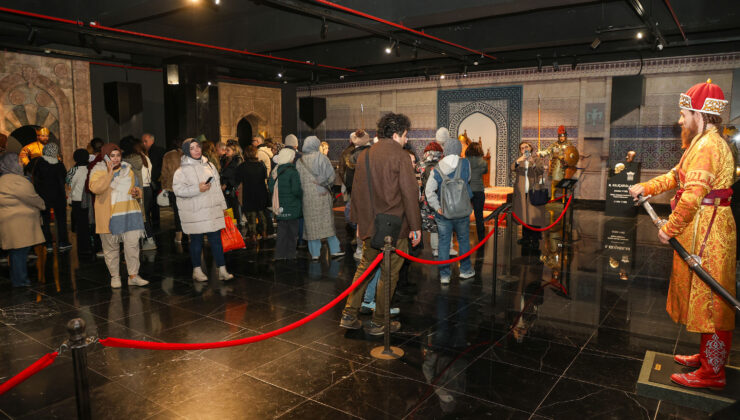 Şeb-i Arus Etkinliklerine Gelen Ziyaretçilerden Konya Müzelerine Yoğun İlgi 1 Şeb-i Arus Etkinliklerine Gelen Ziyaretçilerden Konya Müzelerine Yoğun İlgi