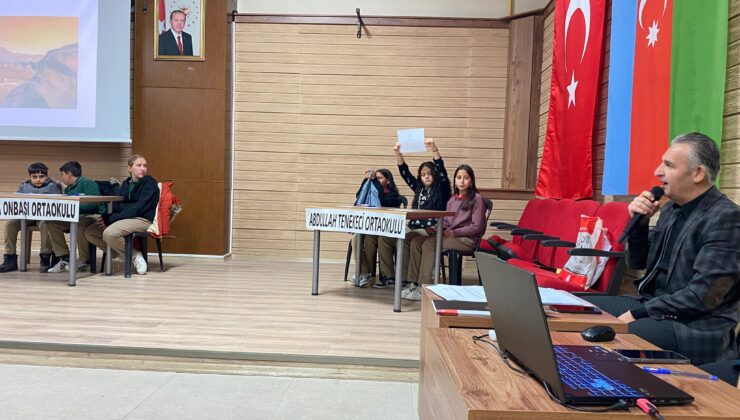 Konya Medeniyet Okulları Projesi Kapsamında Çumra’da ‘Haydi Bil Bakalım’ Bilgi Yarışması