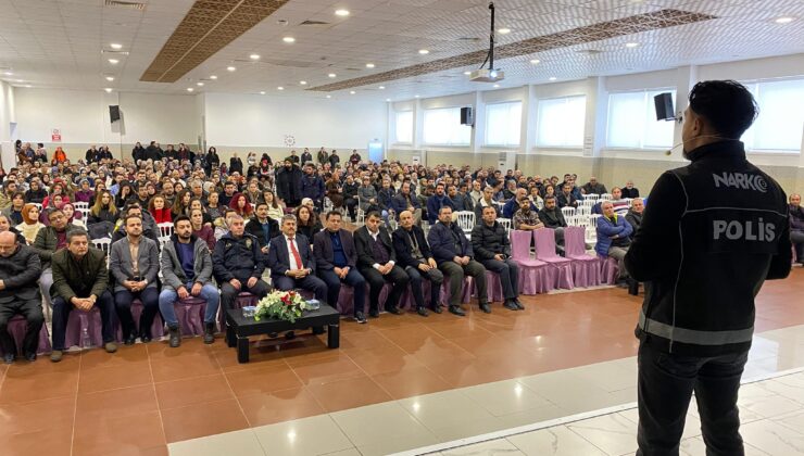 Öğretmenlere Bağımlılıkla Mücadele Semineri 1 Öğretmenlere Bağımlılıkla Mücadele Semineri