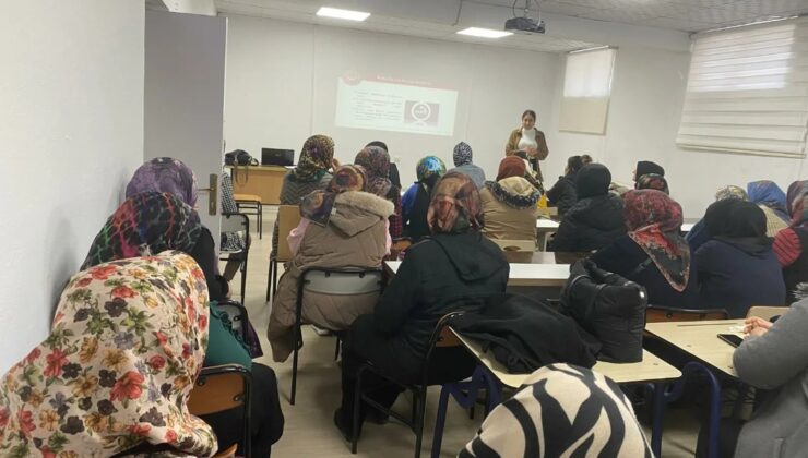 Altınekin’de Kadına Yönelik Şiddetle Mücadele Eğitimi 1 Altınekin’de Kadına Yönelik Şiddetle Mücadele Eğitimi