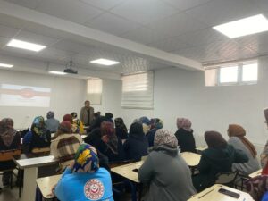Altınekin’de Kadına Yönelik Şiddetle Mücadele Eğitimi 5 Altınekin’de Kadına Yönelik Şiddetle Mücadele Eğitimi
