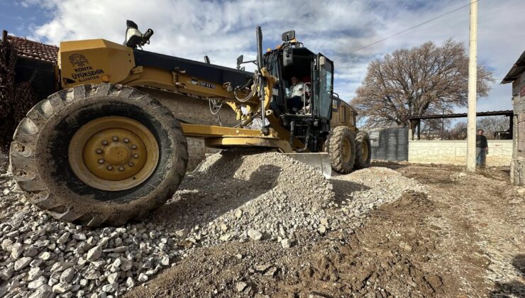 Çumra’da Yol Alt Yapı Çalışmaları Devam Ediyor