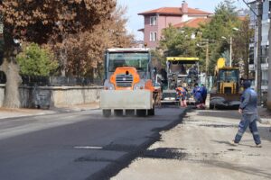 Beyşehir’de Bahçelievler Mahallesi'nde Sıcak Asfalt Çalışmaları Başladı