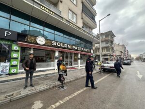 Çumra Emniyet ve Zabıta Ekiplerinden Kaldırım ve Yol Denetimi