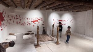 Çatalhöyük'te ziyaretçiler 9 bin yıl öncesini deneyimleme imkanı buluyor