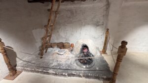 Çatalhöyük'te ziyaretçiler 9 bin yıl öncesini deneyimleme imkanı buluyor