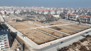 "Konya Büyükşehir Belediyesi, Araplar Mezarlığı'ndaki Genişletme ve Düzenleme Çalışmalarında Sona Yaklaşıyor"