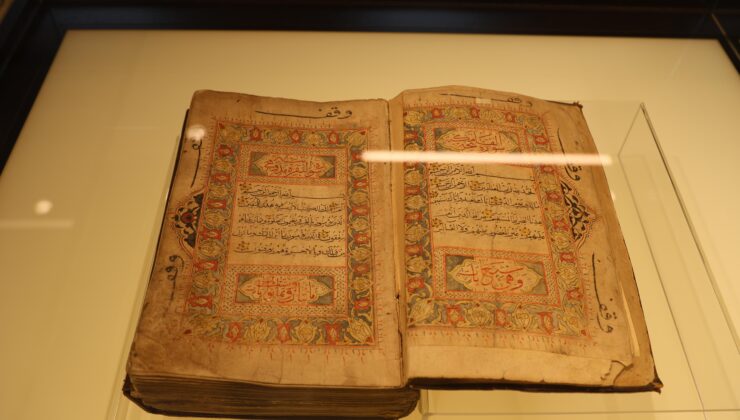 Konya’da “Anadolu’da Kur’an ve Bilgelik İzleri Yazma Eserler Sergisi” Açıldı