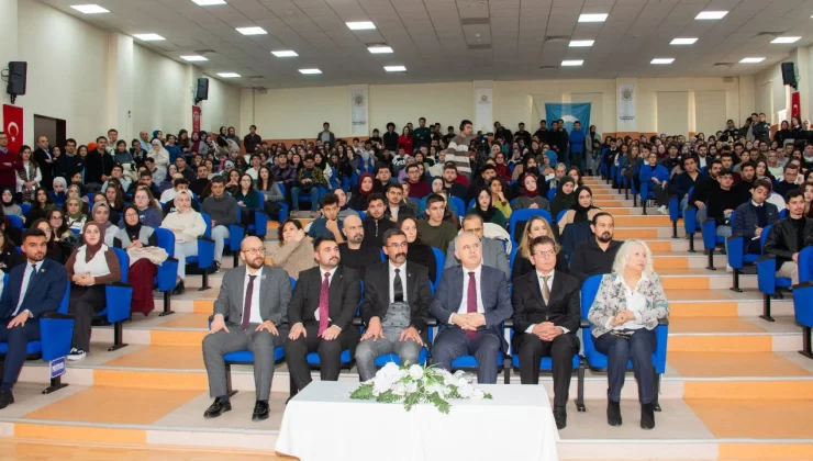 Selçuk Üniversitesi Hukuk Fakültesi Kariyer Günleri’ne Konya Cumhuriyet Başsavcısı Halil İnal Katıldı