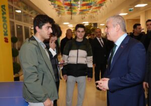 Konya Valisi İbrahim Akın Öğrenci Yurdunda İncelemelerde Bulundu