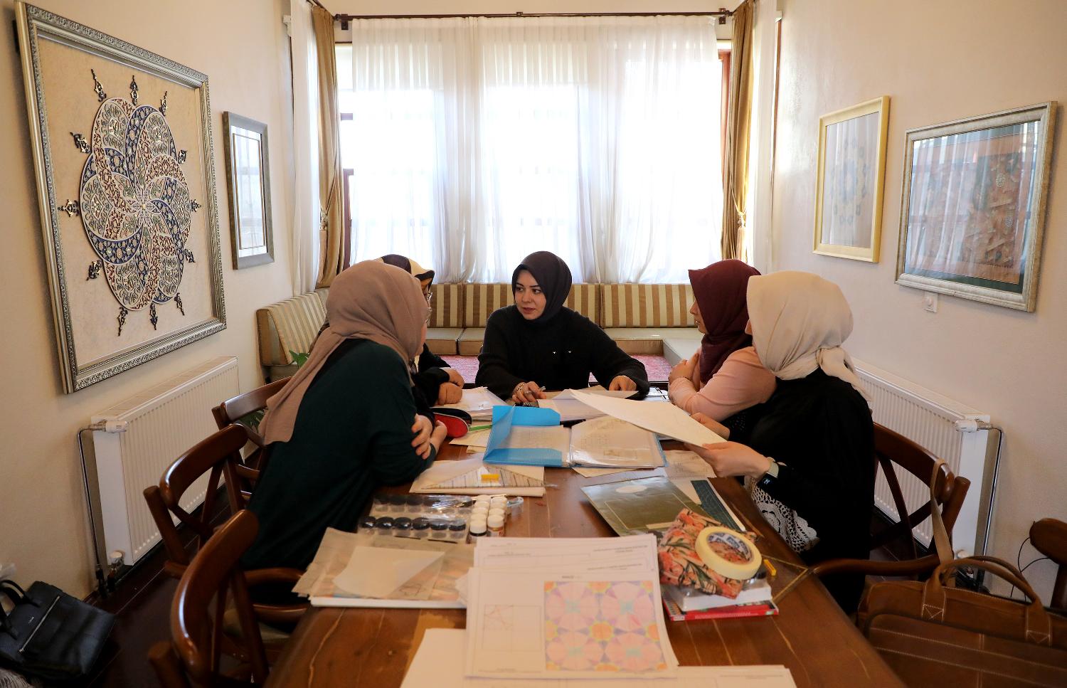 İslam Sanatında Geometrik Motifler Yeniden Hayat Buluyor