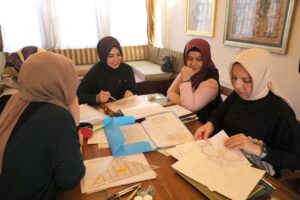 İslam Sanatında Geometrik Motifler Yeniden Hayat Buluyor