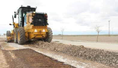 Çumra Belediyesi Yol Bakım Çalışmalarını Sürdürüyor