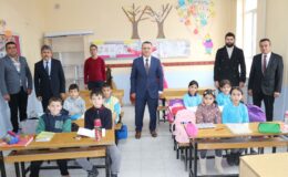 KAYMAKAM TÜRKMAN’DAN TÜRKMENCAMİLİ OKULLARINA ZİYARET