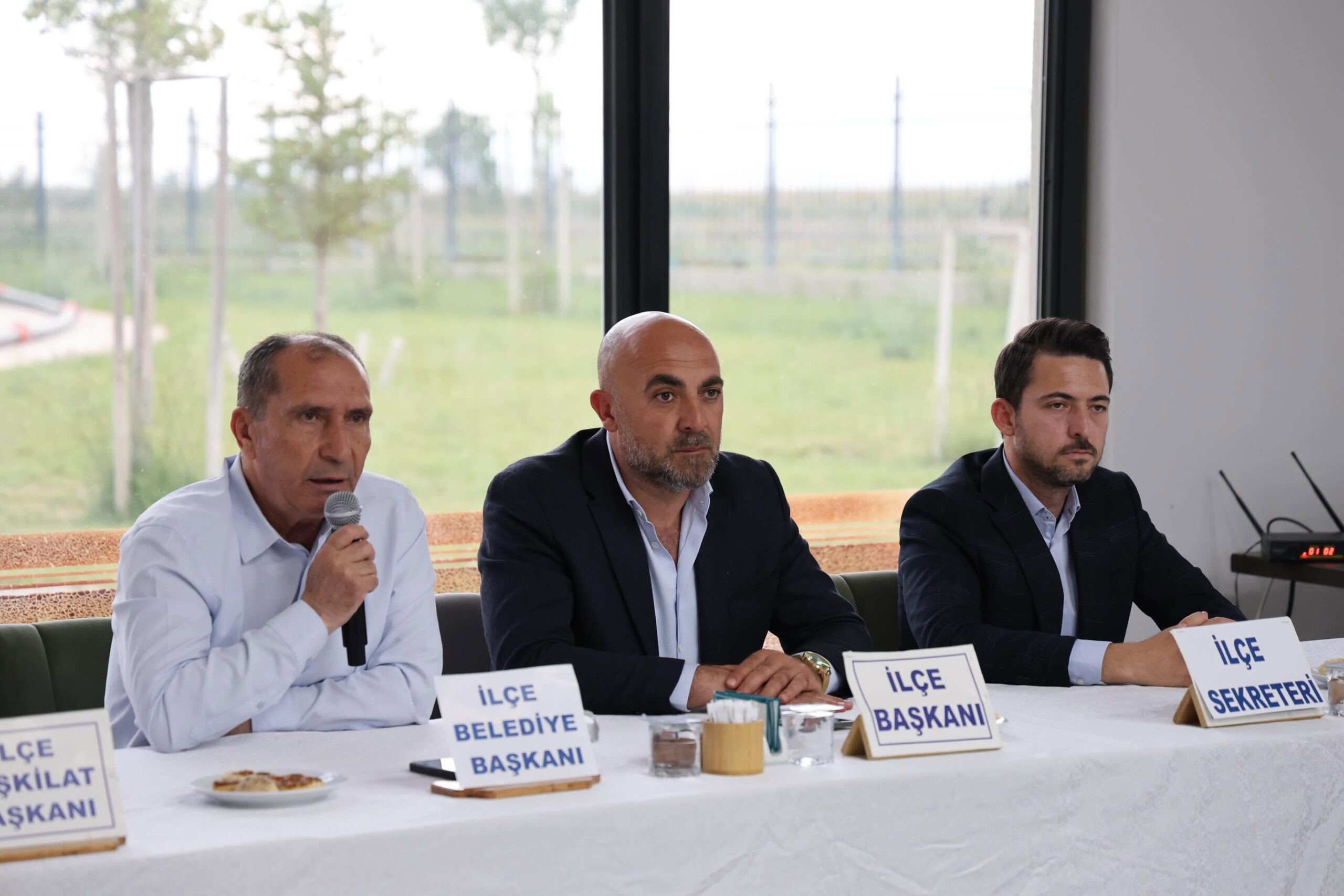 AK PARTİ ÇUMRA TEŞKİLATI MAHALLE BAŞKANLARIYLA BULUŞTU