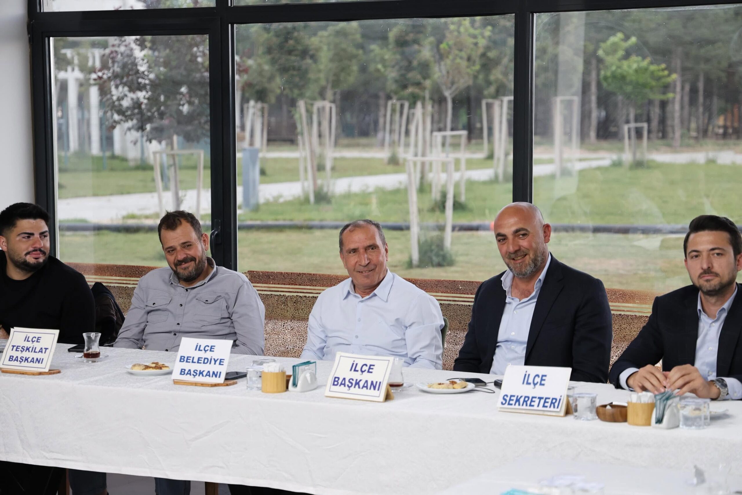 AK PARTİ ÇUMRA TEŞKİLATI MAHALLE BAŞKANLARIYLA BULUŞTU