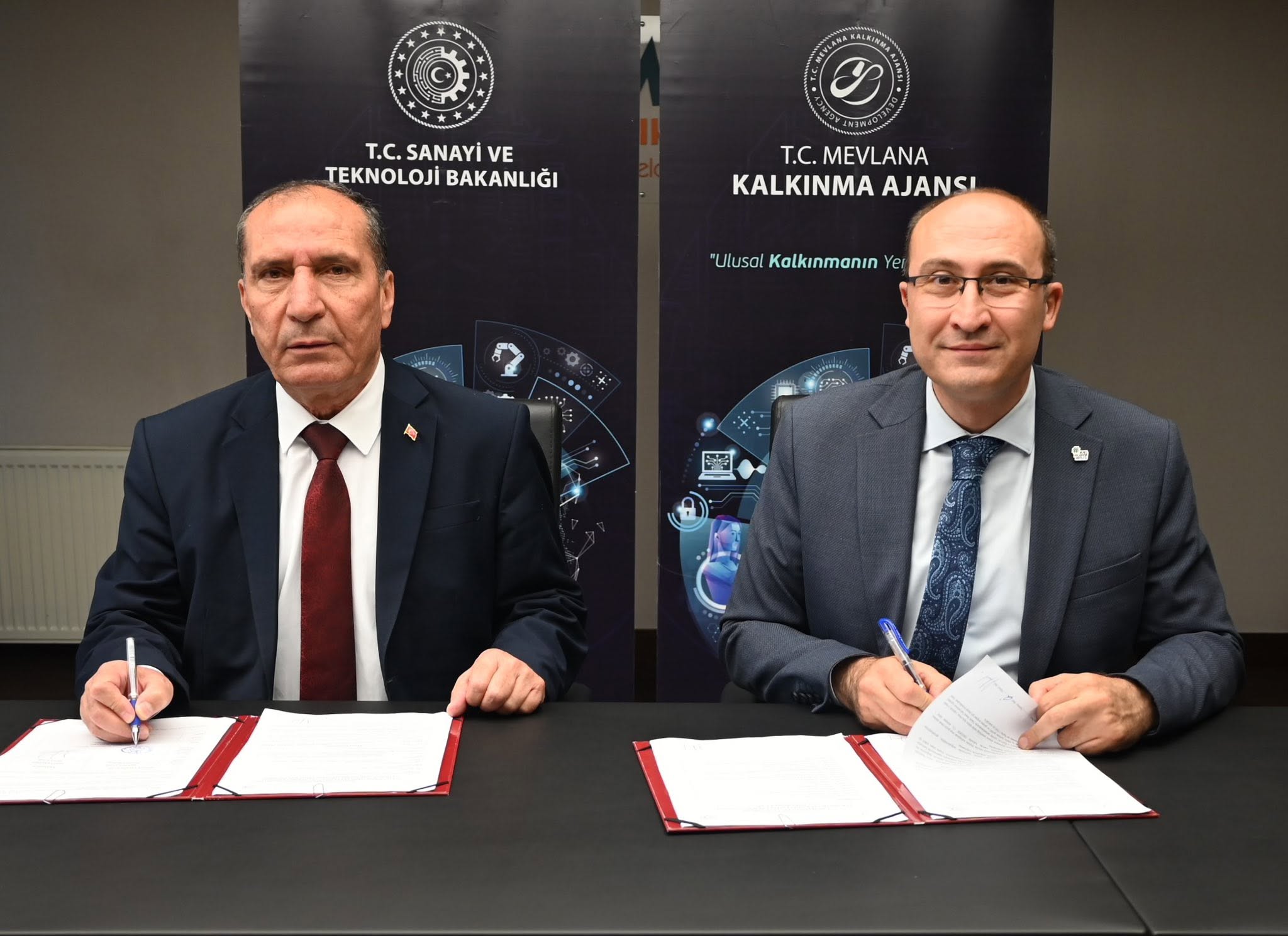 ÇUMRA KARPUZU'NUN COĞRAFİ İŞARET TESCİL SÜRECİ BAŞLIYOR