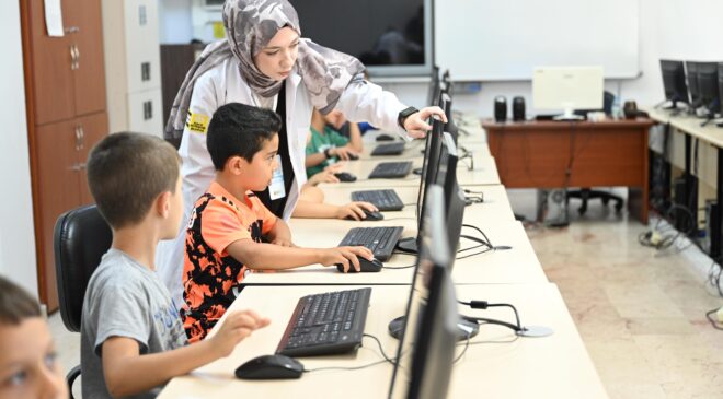 Genç KOMEK Yaz Okulu Büyük 20.500 Öğrenciyle Yaz Eğitimine Başladı