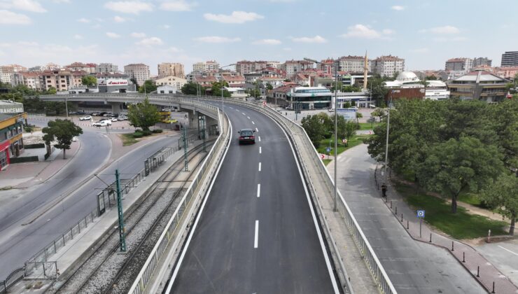Kunduracılar Üst Geçidi’ne 600 Ton Asfalt Serildi