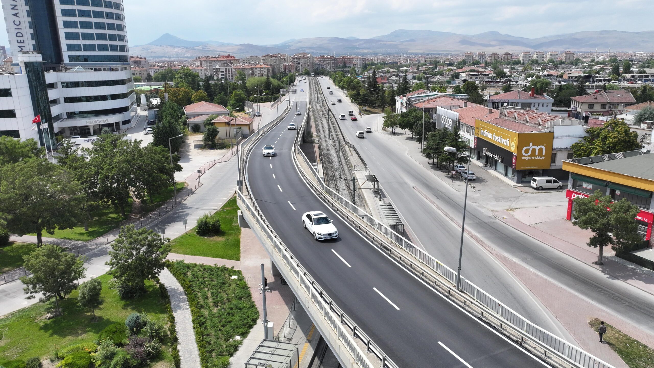 Kunduracılar Üst Geçidi'ne 600 Ton Asfalt Serildi - 2