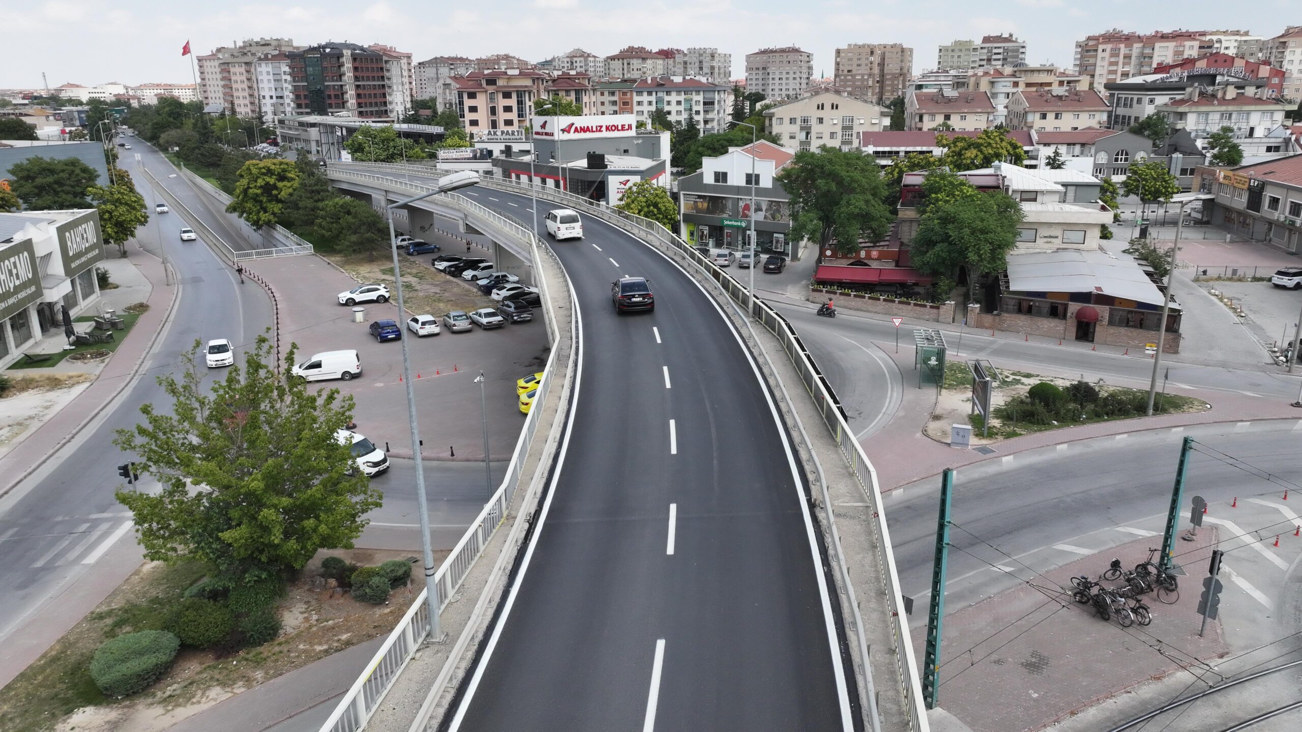 Kunduracılar Üst Geçidi'ne 600 Ton Asfalt Serildi - 3